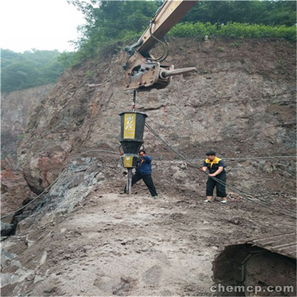 延安场地平整石头硬挖不动咋整