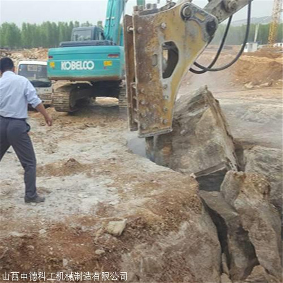 江蘇混凝土破拆用液壓分石機(jī)
