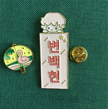 動漫胸章廠家廣東卡通徽章