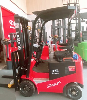 利工小型1噸全電動升高叉車1.5噸2噸四輪座駕式平衡重叉車