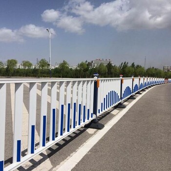 防控隔离栏-深圳人行道公路护栏-白色京式护栏-道路市政护栏