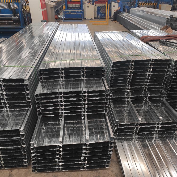 汕头YX12-65-850型0.6厚新宇彩钢板全国物流发货