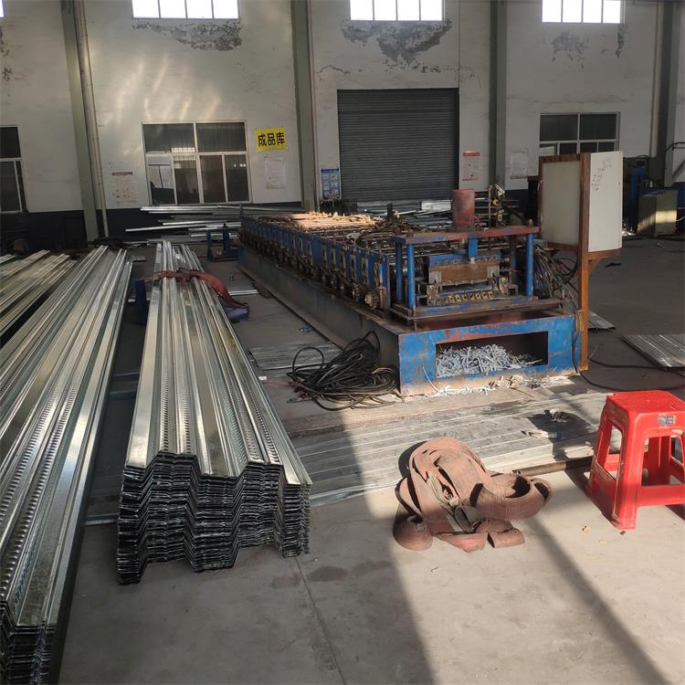 长春YX35-190-760型铝镁锰屋面板长期生产商