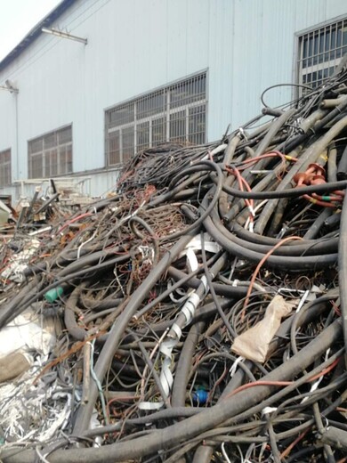 齐齐哈尔回收废通信电缆废旧240回收多少钱一吨