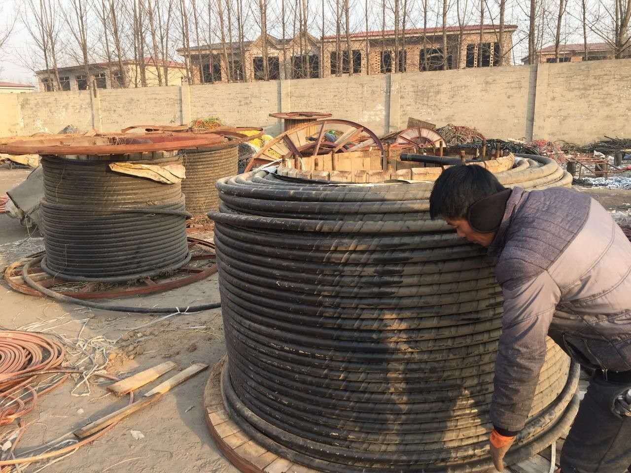 广州回收金属物资 185电缆回收格