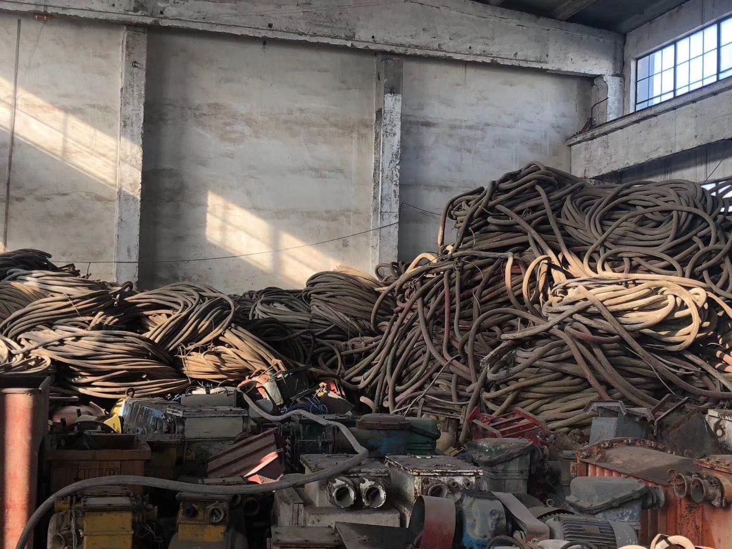闵行回收电线铜铝 185电缆回收格