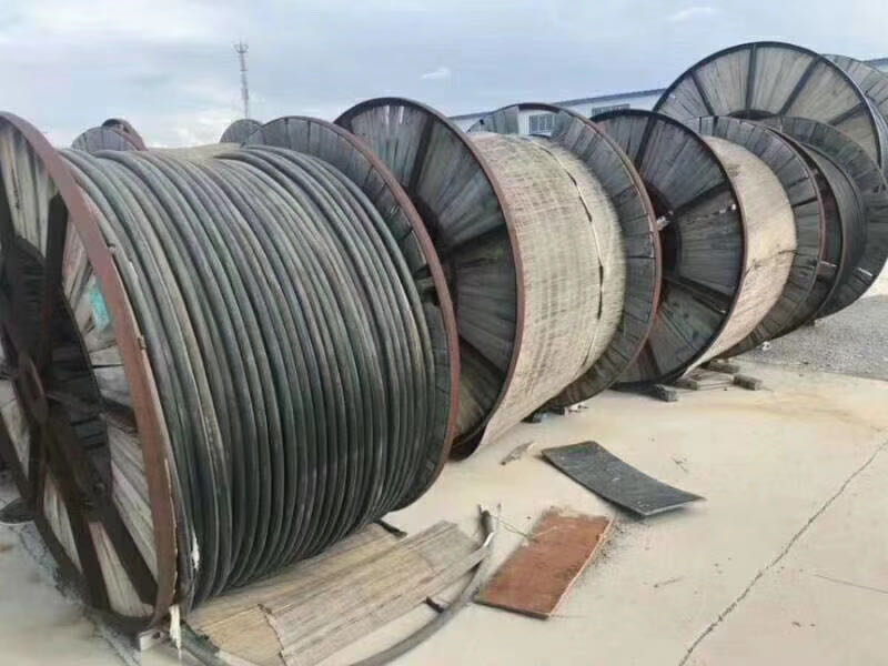 武清回收废电缆皮 300*185电缆回收价格