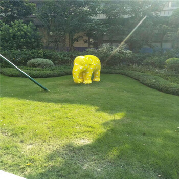 東莞小區(qū)公園玻璃鋼景觀動物雕塑玻璃鋼彩繪大象雕塑造型