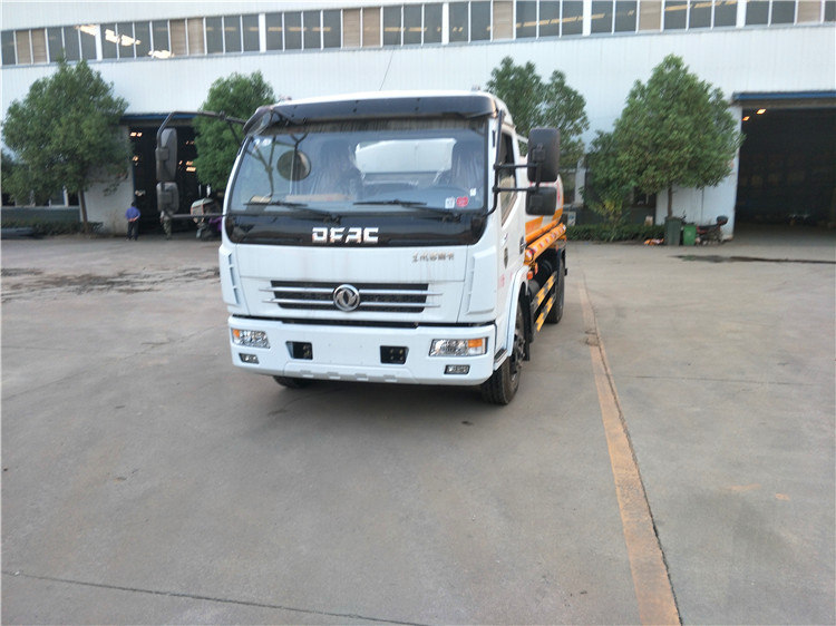 東營東營區(qū)12方園林灑水車廠家批發(fā)
