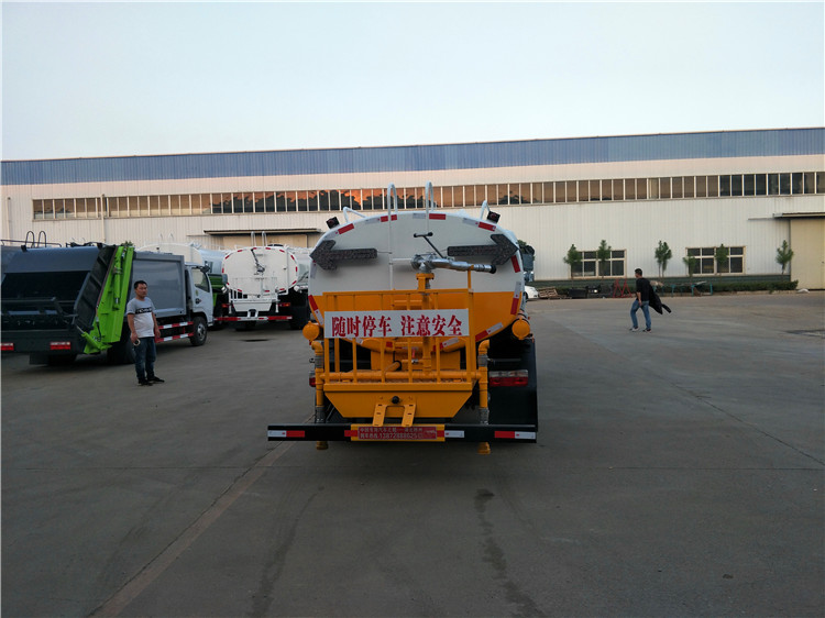 濰坊諸城市12方園林灑水車價格