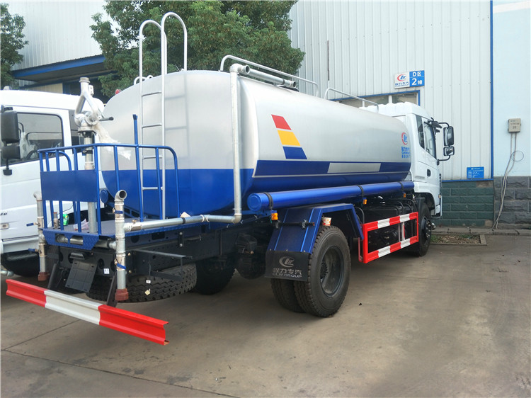 東營(yíng)東營(yíng)區(qū)小型灑水車(chē) 