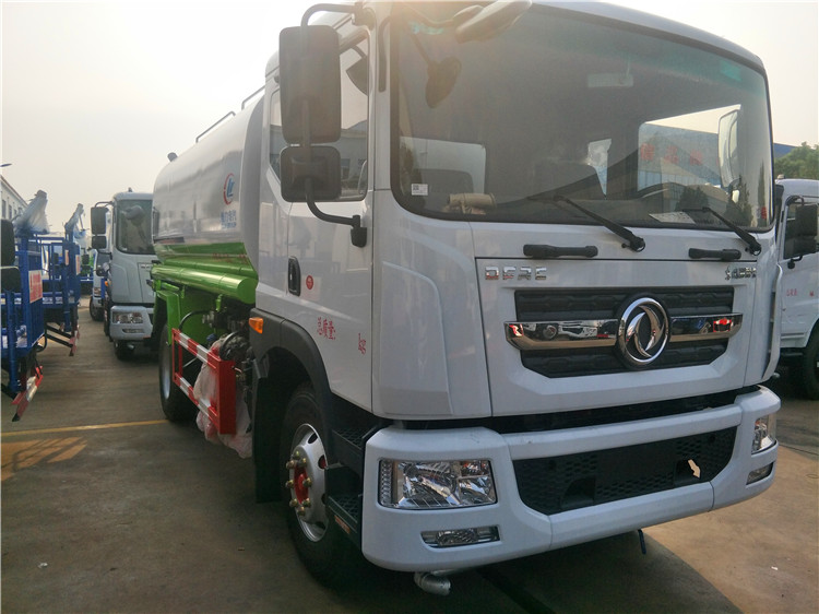 青島市南區(qū)12方特種灑水車售后服務(wù)