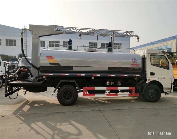 安徽池州12吨洒水车配60/90水泵多少钱