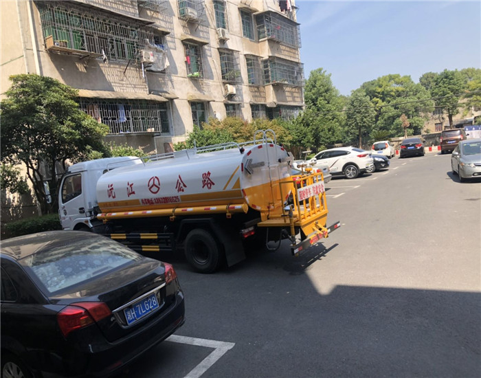 北京通州15吨雾炮洒水车现货供应