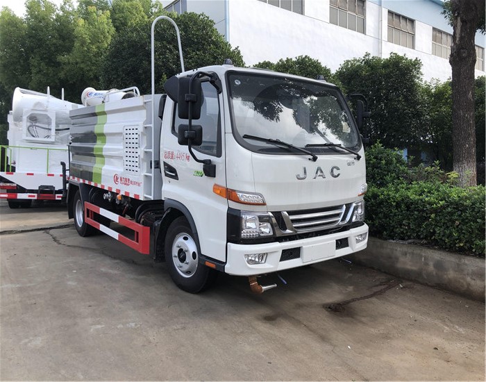 德州武城15噸灑水車現(xiàn)貨