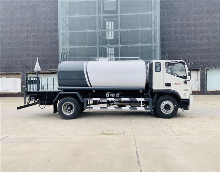 四川自貢12噸灑水車圖片