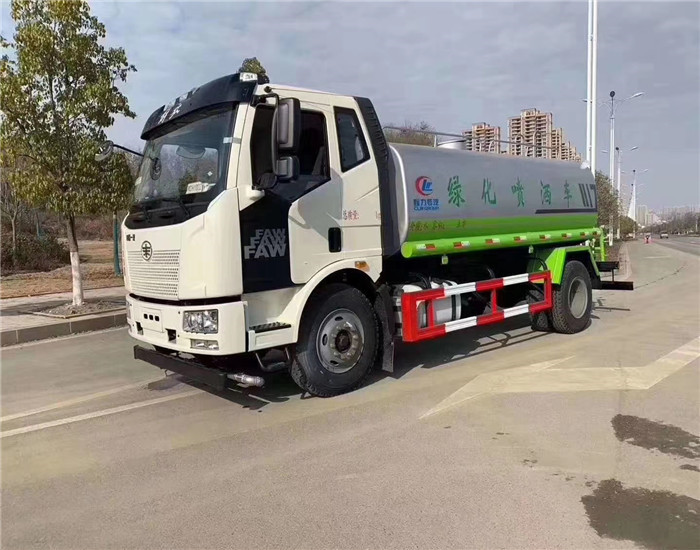 四川瀘州10噸灑水車廠家銷售
