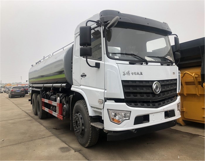江蘇無(wú)錫12噸灑水車包上牌