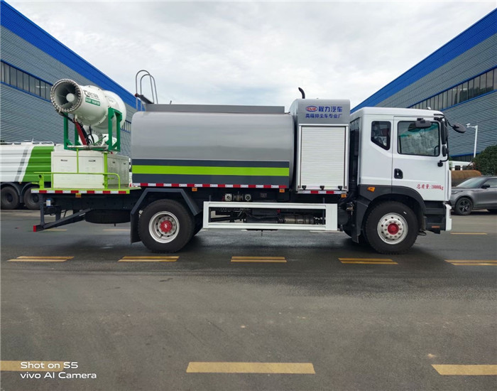 山東淄博12噸灑水車點(diǎn)