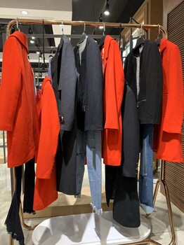 大山2020春夏品牌折扣女裝貨源供應(yīng)
