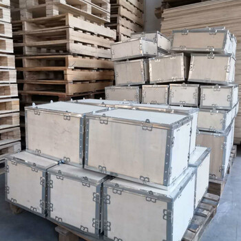 无锡钢边箱定做厂家，钢带木箱包装，可拆装可折叠