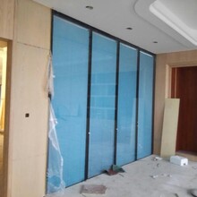 深圳南山定做办公室中空百叶窗隔断质量可靠,办公中空百叶隔断