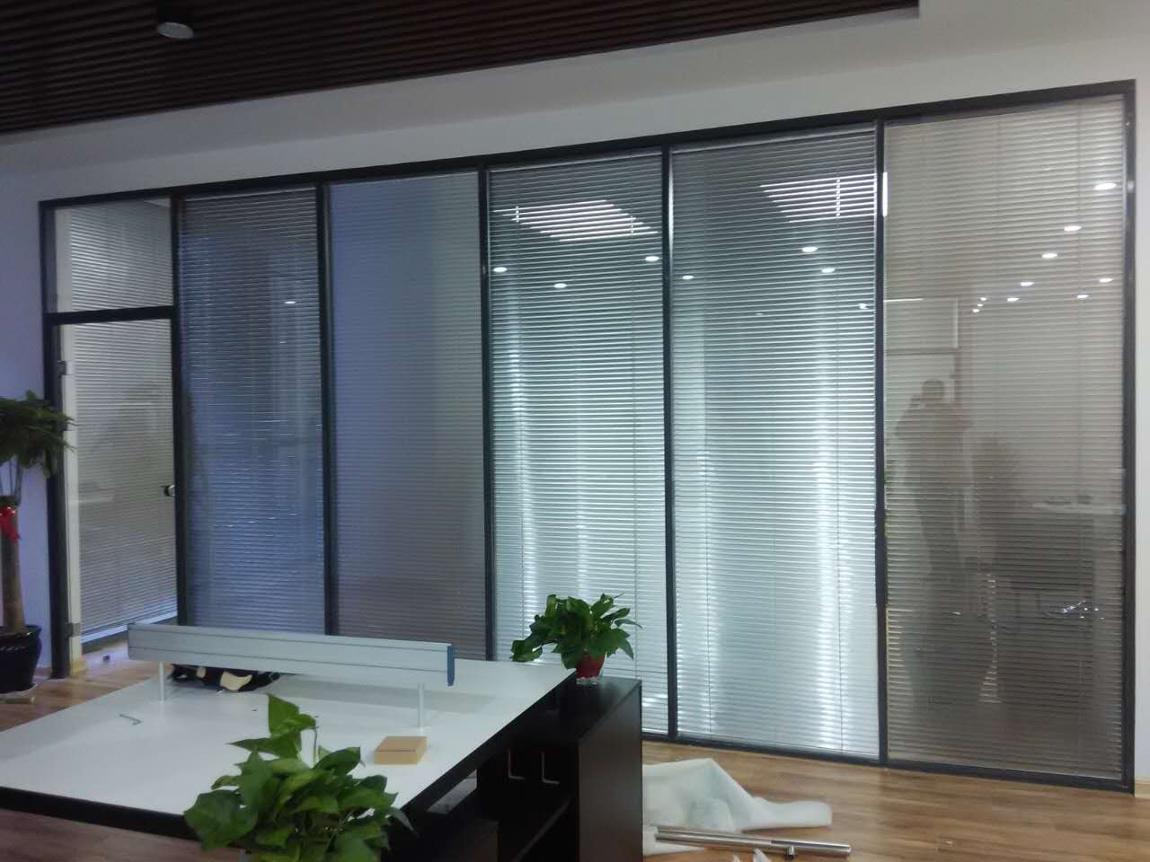 珠海办公室铝合金玻璃隔断厂家报价