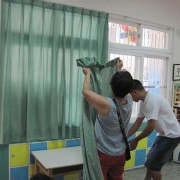 广州干洗窗帘公司免费上门拆装办公室窗帘-美吉亚清洁