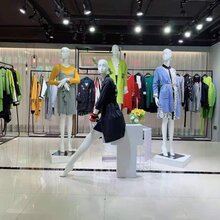 广州华景国际品牌折扣女装艾托奥款式时尚优质库存货源图片