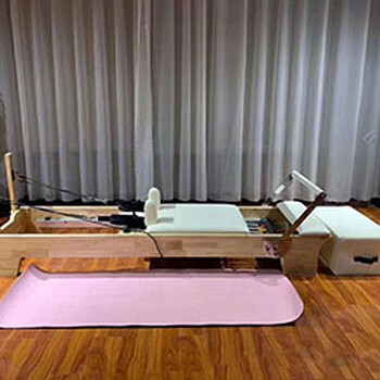 普拉提核心床Reformer瑜伽健身房训练器械