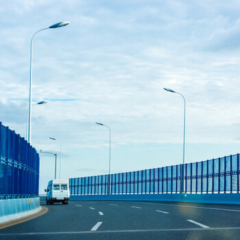 聲屏障與周圍的環(huán)境相協(xié)調(diào)