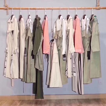 品牌女裝尾貨凱倫詩棉服批發(fā)品牌折扣尾貨批發(fā)