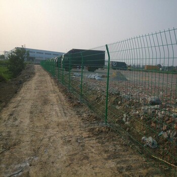 清远双边丝护栏，围山地护栏网，种植场围网，道路隔离栅
