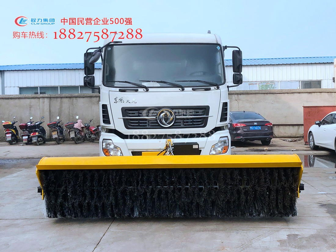 新疆郭楞和硕东风多利卡压缩垃圾车加装雪铲雪滚生产厂家