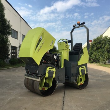 振動(dòng)梁廠家水泥路面攤鋪用框架式整平機(jī)