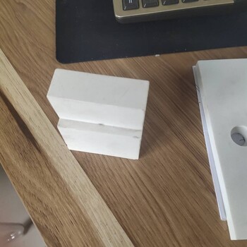 氧化鋁三合一耐磨耐高溫復(fù)合陶瓷襯板陶瓷片管道彎頭耐磨陶瓷片