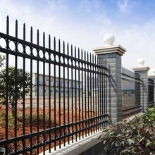 广东锌钢护栏源头厂家，锌钢护栏的特点，小区围墙护栏，锌钢护栏的优势