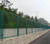 云浮边框护栏网，高速公路隔离护栏，河道临边安全护栏，安装快捷耐用护栏