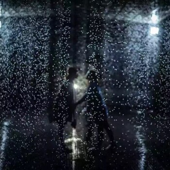 地產(chǎn)慶典策劃雨屋展覽高科技不濕雨屋人氣互動租售