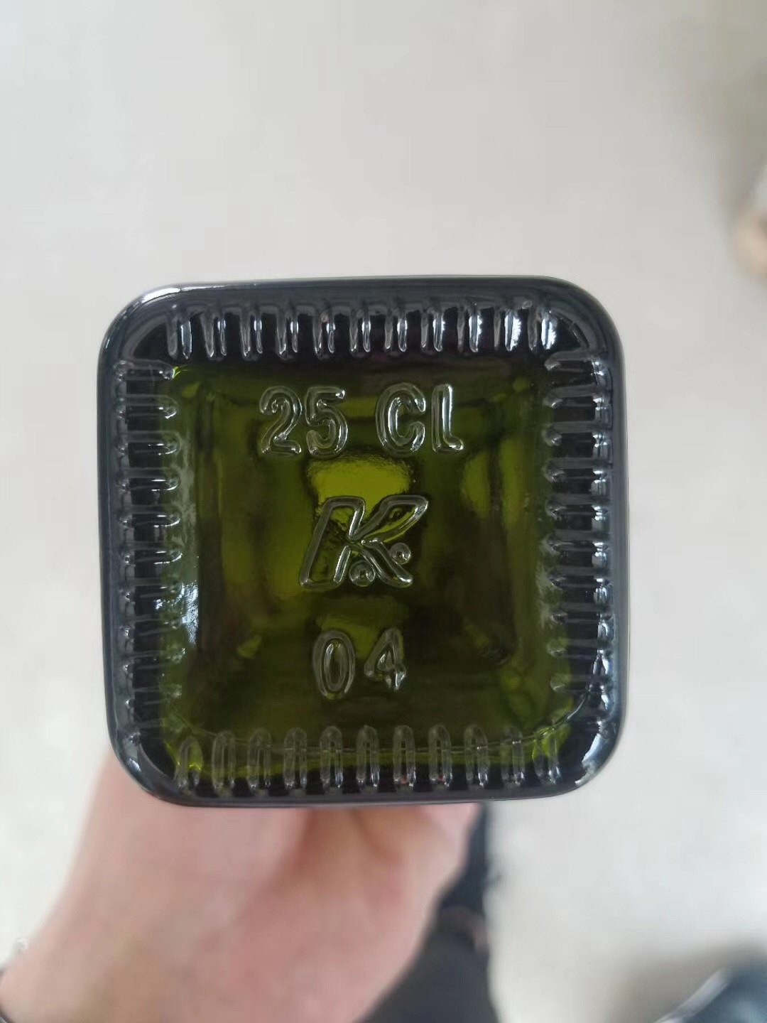 菏澤玻璃酒瓶生產(chǎn)廠家