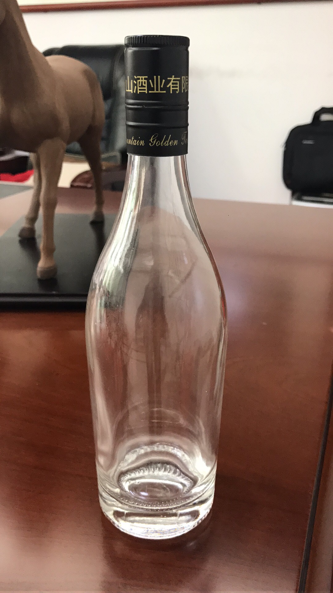 合作酒瓶生產廠家