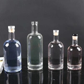 洪湖玻璃酒瓶生产厂家