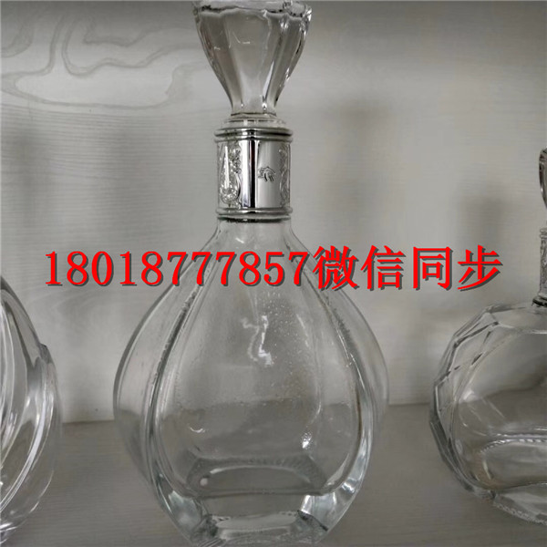 福州酒瓶_邯鄲玻璃酒瓶生產(chǎn)廠家