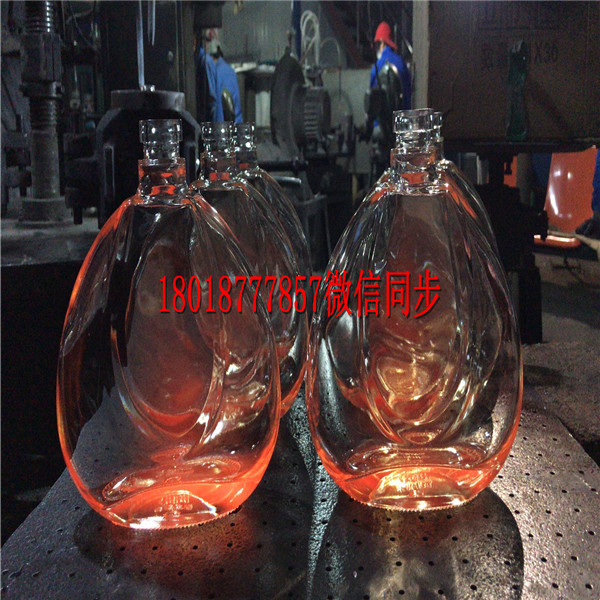爾玻璃酒瓶生產(chǎn)廠家_爾酒瓶生產(chǎn)廠家