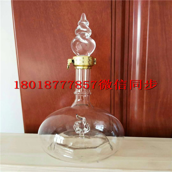 中山老酒瓶_岳陽(yáng)平江水晶玻璃酒瓶生產(chǎn)廠家