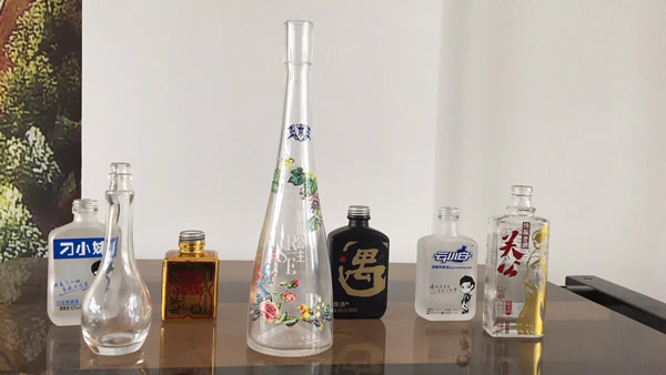 黑龙江玻璃酒瓶生产厂家