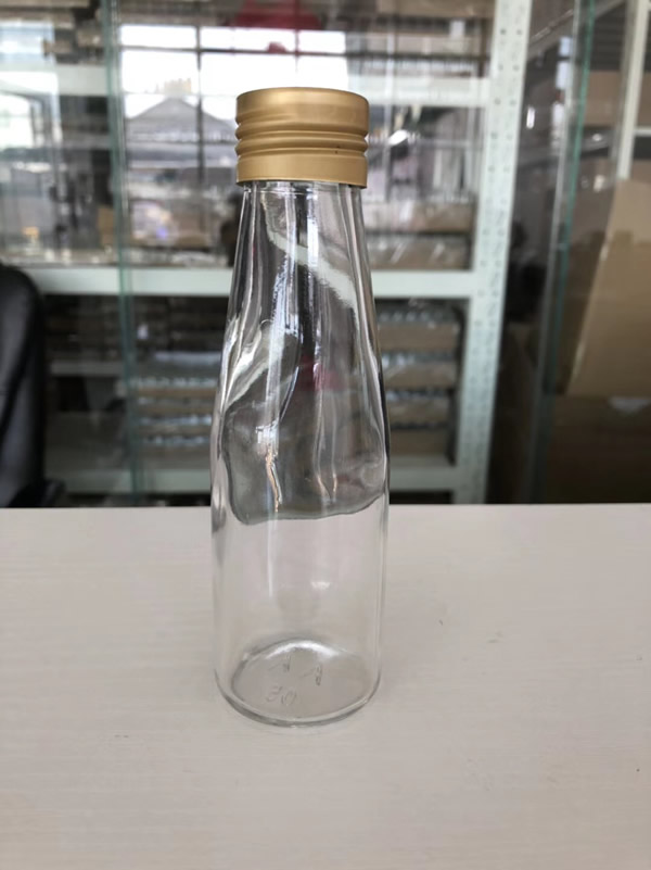 怀化溆浦水晶玻璃酒瓶生产厂家