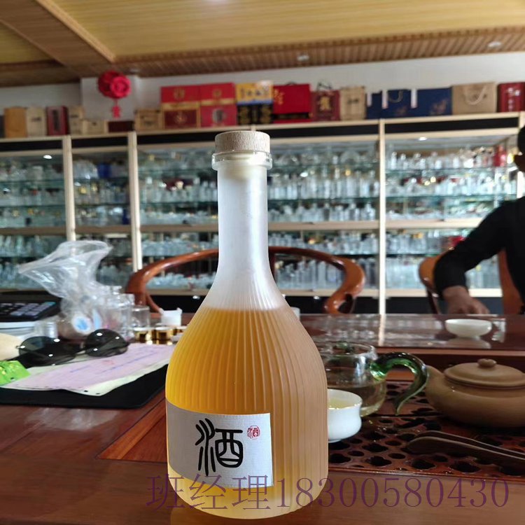 广西来宾瑞升玻璃酒瓶厂家各式洋酒瓶规格 
