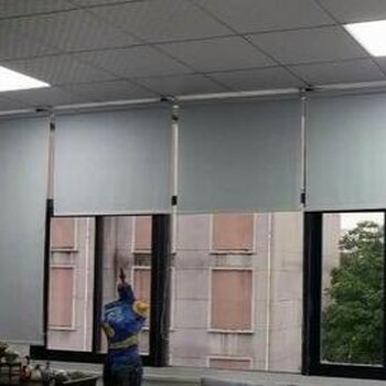 廣州盤福路辦公窗簾，解放南路附近遮光卷簾窗簾上門設(shè)計(jì)安裝