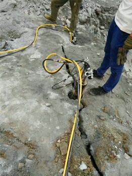 YGF岩石分裂机,沟渠开挖破碎坚硬石头机器